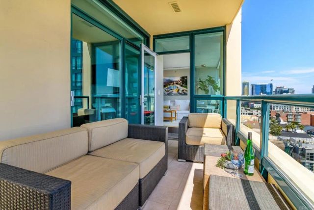 555 Front 1103, San Diego, CA 92101