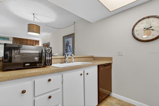2620 COVE CAY DRIVE 904, Clearwater, FL 33760