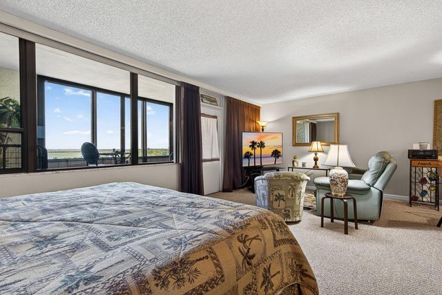 2620 COVE CAY DRIVE 904, Clearwater, FL 33760