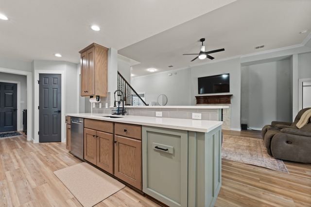 3137 Shoreline Drive, Burleson, TX 76028