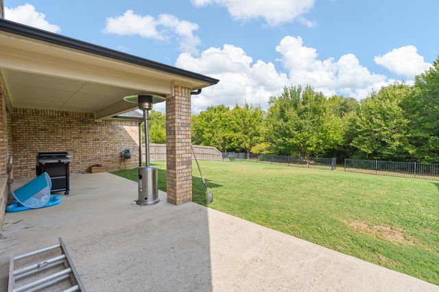 3137 Shoreline Drive, Burleson, TX 76028