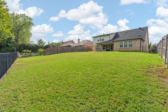 3137 Shoreline Drive, Burleson, TX 76028