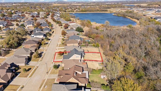 3137 Shoreline Drive, Burleson, TX 76028