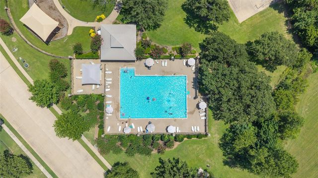3137 Shoreline Drive, Burleson, TX 76028