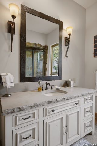 1726 GREYSTONE RDG, San Antonio, TX 78258