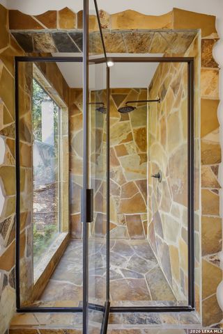 1726 GREYSTONE RDG, San Antonio, TX 78258