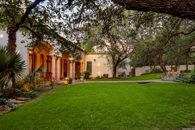 1726 GREYSTONE RDG, San Antonio, TX 78258