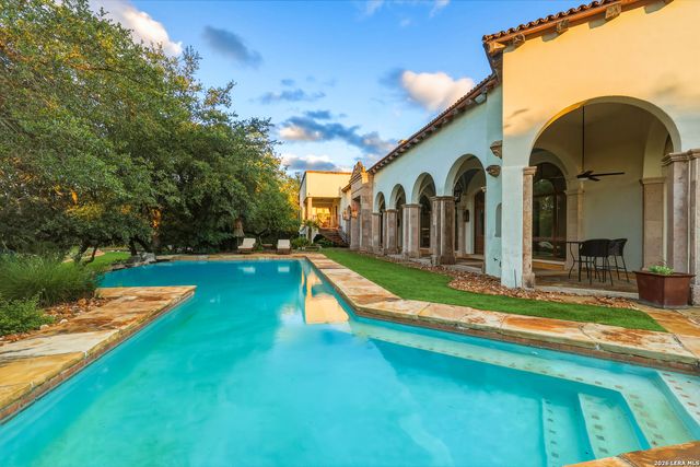 1726 GREYSTONE RDG, San Antonio, TX 78258