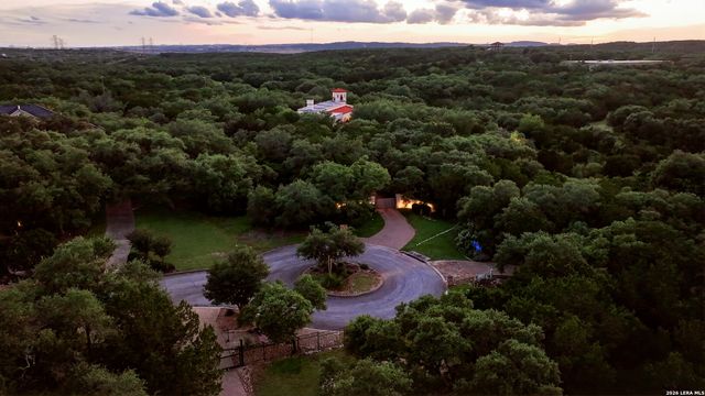 1726 GREYSTONE RDG, San Antonio, TX 78258