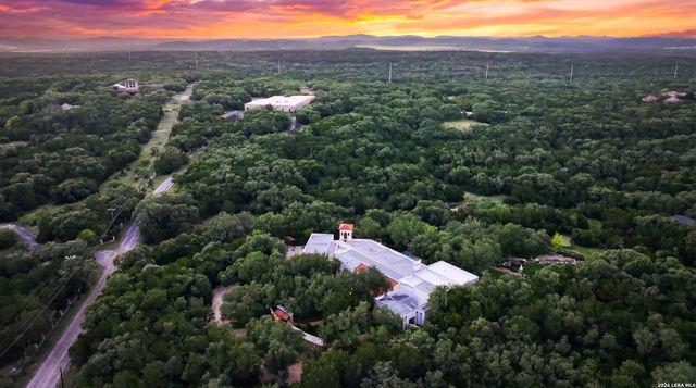 1726 GREYSTONE RDG, San Antonio, TX 78258