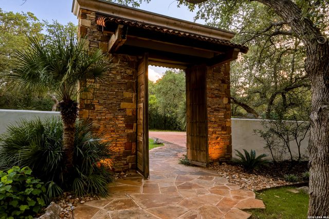 1726 GREYSTONE RDG, San Antonio, TX 78258