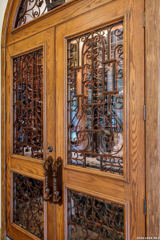 1726 GREYSTONE RDG, San Antonio, TX 78258