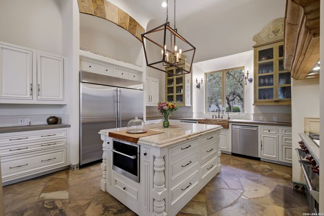 1726 GREYSTONE RDG, San Antonio, TX 78258