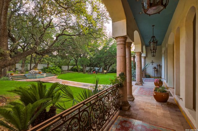 1726 GREYSTONE RDG, San Antonio, TX 78258