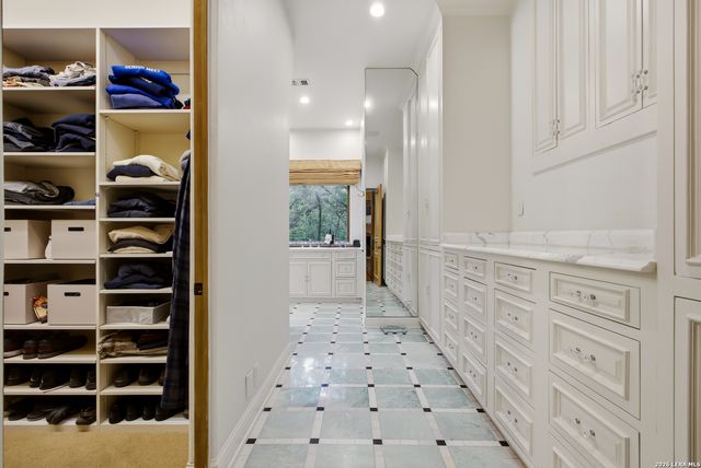 1726 GREYSTONE RDG, San Antonio, TX 78258