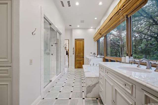1726 GREYSTONE RDG, San Antonio, TX 78258