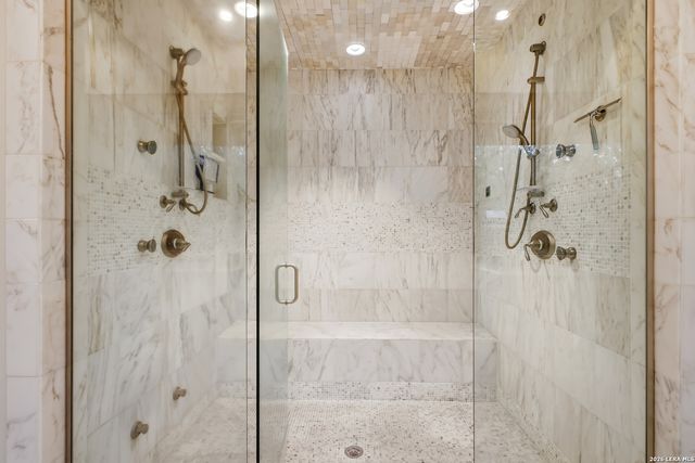 1726 GREYSTONE RDG, San Antonio, TX 78258
