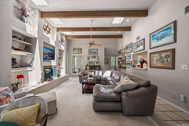 29323 No Le Hace, Fair Oaks Ranch, TX 78015