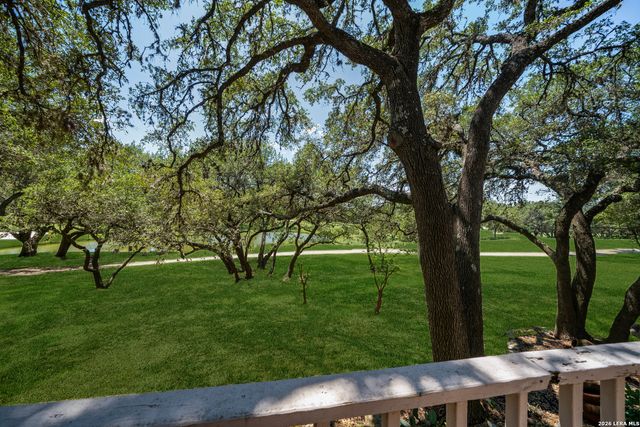 29323 No Le Hace, Fair Oaks Ranch, TX 78015