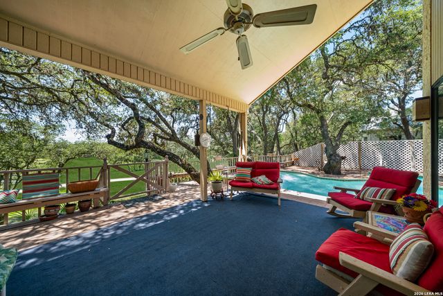 29323 No Le Hace, Fair Oaks Ranch, TX 78015