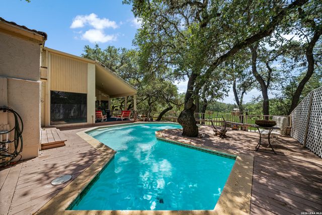 29323 No Le Hace, Fair Oaks Ranch, TX 78015