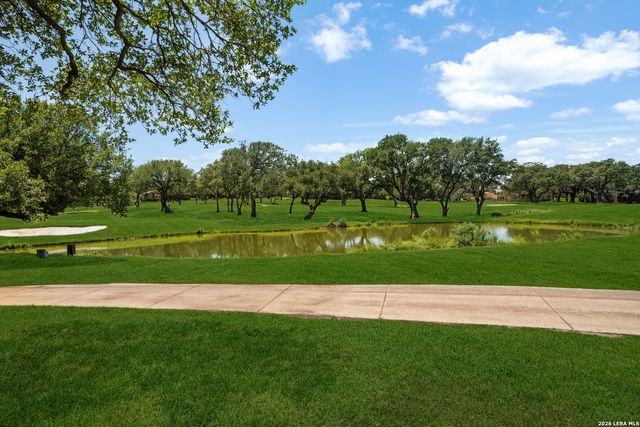29323 No Le Hace, Fair Oaks Ranch, TX 78015