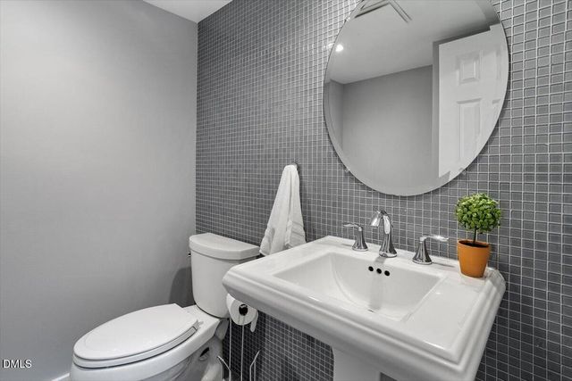 195 Marilyn Lane, Chapel Hill, NC 27514