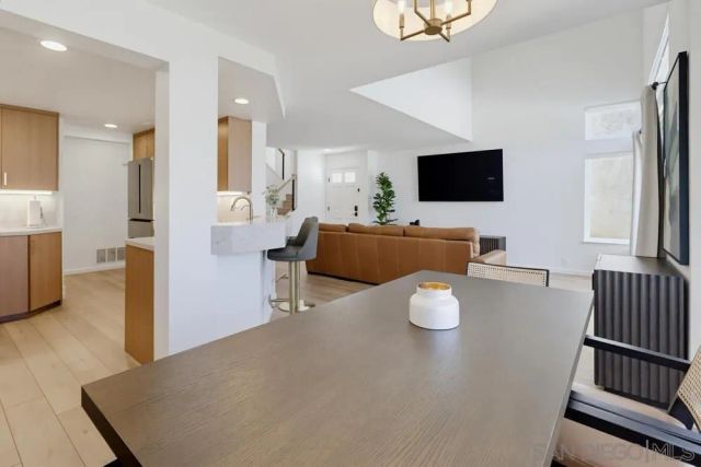 4966 Corte Playa Palmera, San Diego, CA 92124