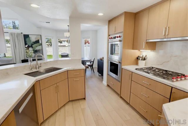 4966 Corte Playa Palmera, San Diego, CA 92124