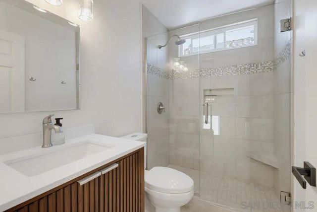 4966 Corte Playa Palmera, San Diego, CA 92124