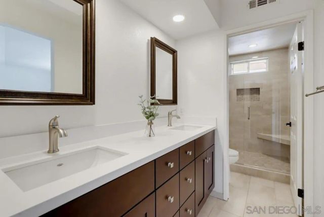 4966 Corte Playa Palmera, San Diego, CA 92124