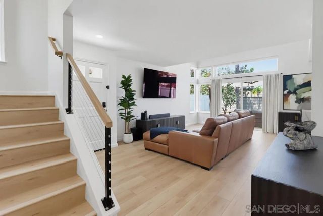 4966 Corte Playa Palmera, San Diego, CA 92124