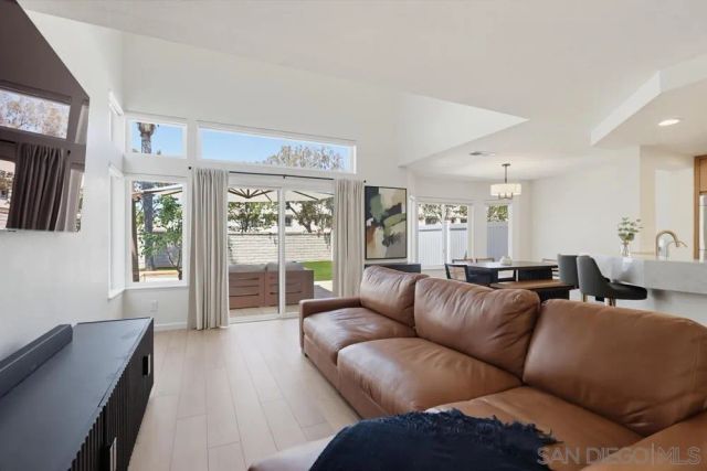 4966 Corte Playa Palmera, San Diego, CA 92124