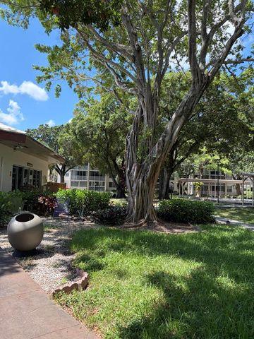 2649 NW 48th Terrace 433, Lauderdale Lakes, FL 33313