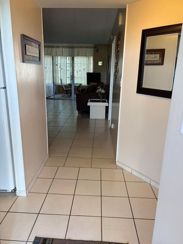 2649 NW 48th Terrace 433, Lauderdale Lakes, FL 33313
