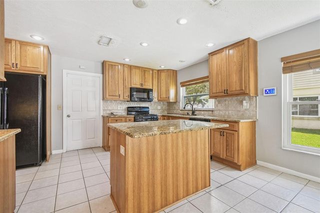 15908 COUNTRY PLACE, Tampa, FL 33624