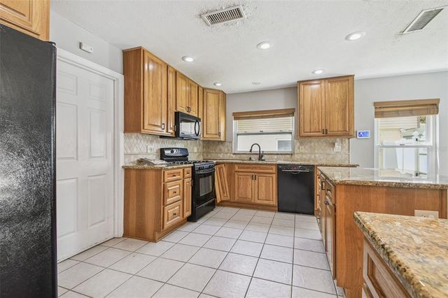 15908 COUNTRY PLACE, Tampa, FL 33624