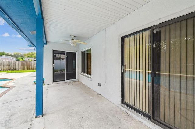 15908 COUNTRY PLACE, Tampa, FL 33624