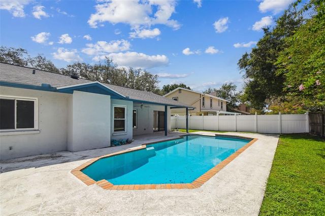 15908 COUNTRY PLACE, Tampa, FL 33624