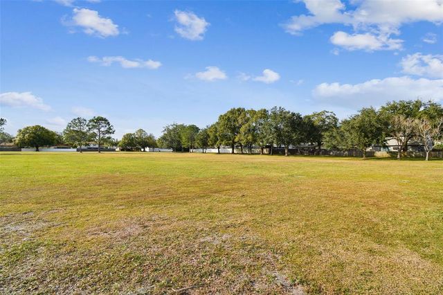 15908 COUNTRY PLACE, Tampa, FL 33624