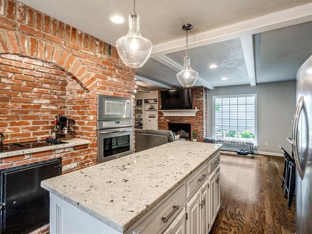 1708 Olde Towne Road, Edmond, OK 73034