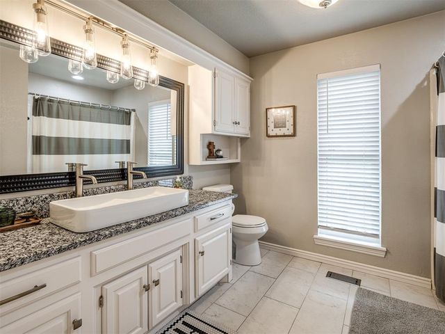 1708 Olde Towne Road, Edmond, OK 73034