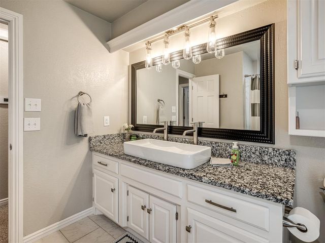 1708 Olde Towne Road, Edmond, OK 73034
