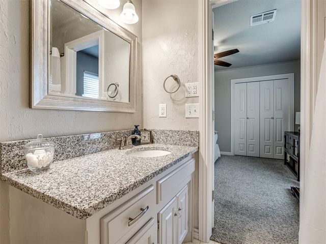 1708 Olde Towne Road, Edmond, OK 73034