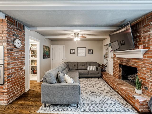 1708 Olde Towne Road, Edmond, OK 73034