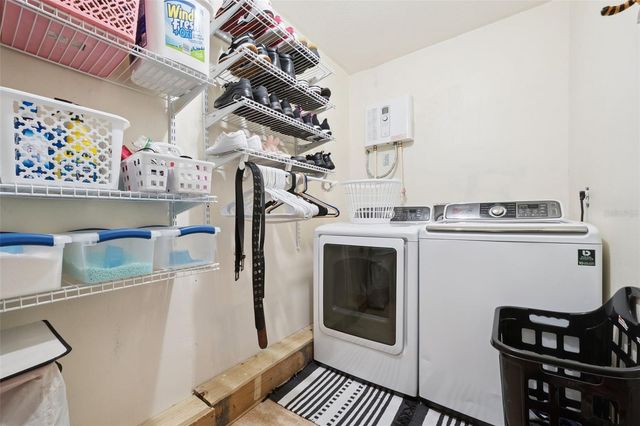 6837 EDGEFIELD LANE, Orlando, FL 32822