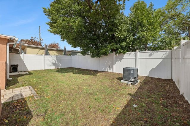 6837 EDGEFIELD LANE, Orlando, FL 32822