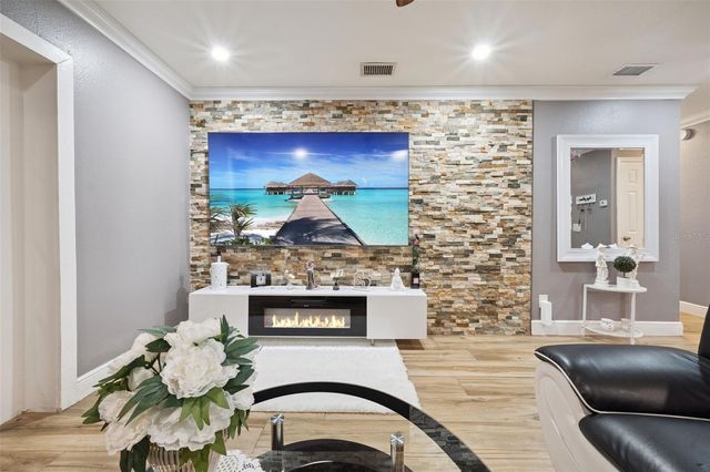 6837 EDGEFIELD LANE, Orlando, FL 32822