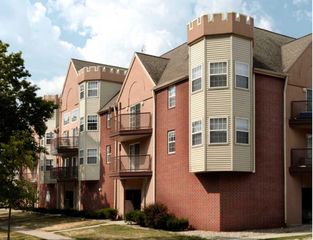 1007 S Locust Street, Champaign, IL 61820