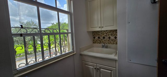 8216 NW 105TH Lane, Parkland, FL 33076